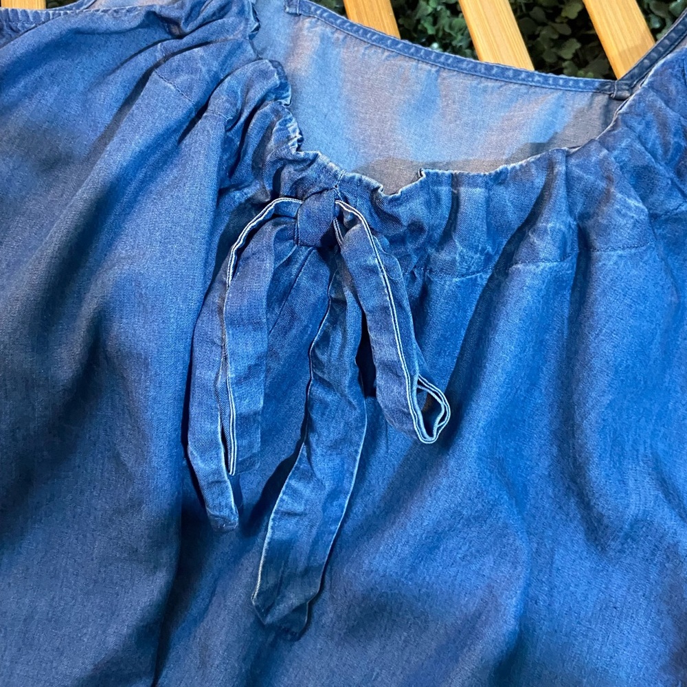 💜LOFT Denim Tops. Size- S (Fit S-M) - Picture 7 of 8